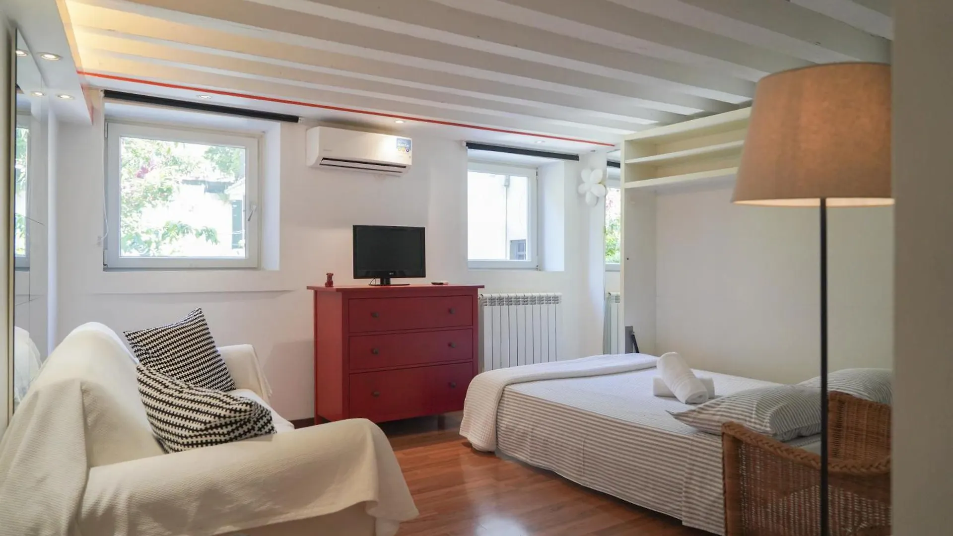 Melusina Budget Venedig 0*,